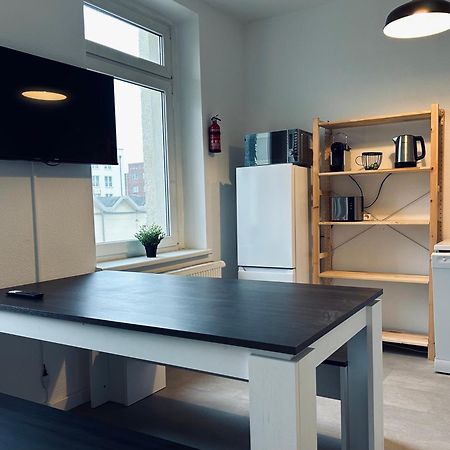 2 Schlafzimmer-Balkon-Kueche-Parkplatz-Designerbad Leipzig Exterior foto