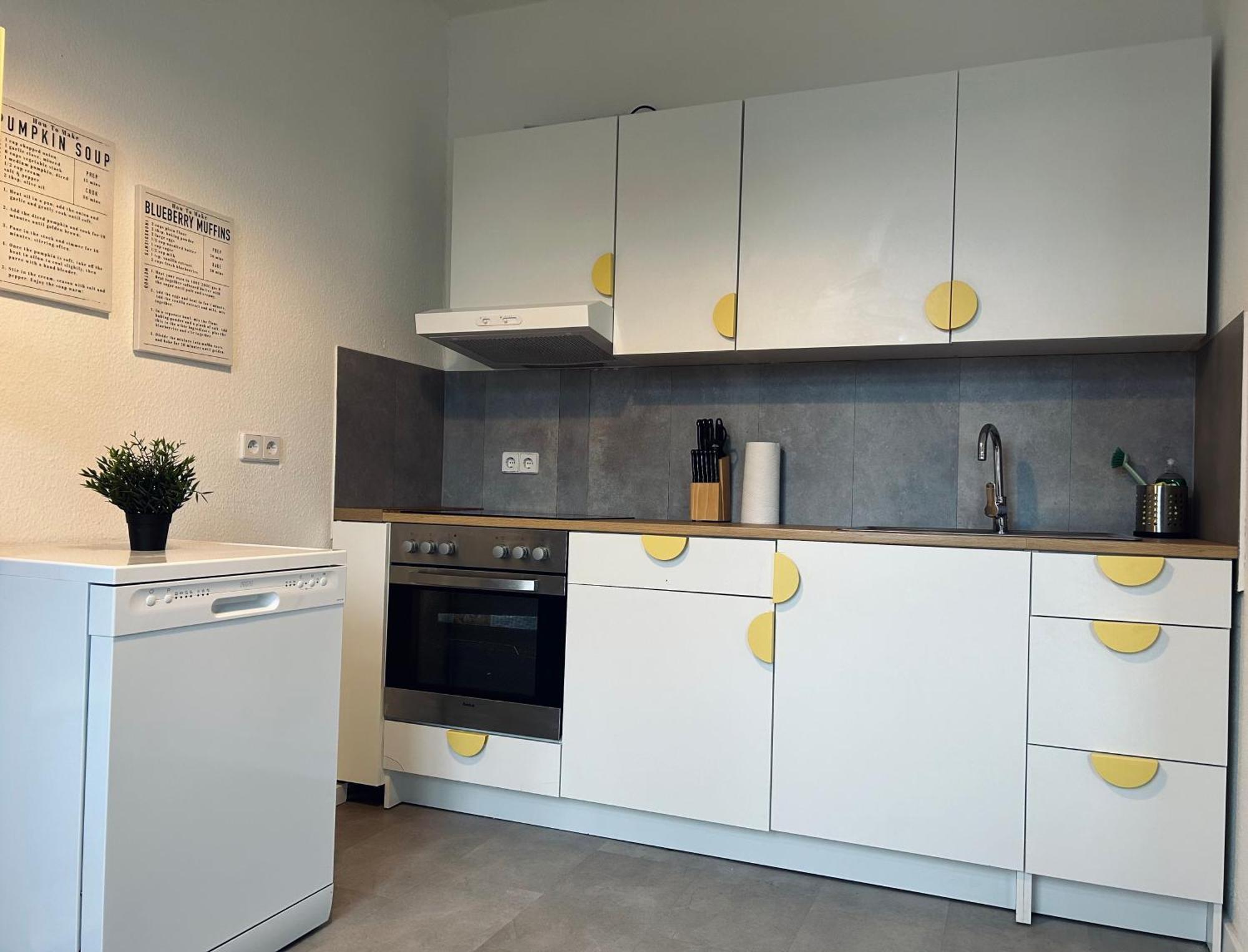 2 Schlafzimmer-Balkon-Kueche-Parkplatz-Designerbad Leipzig Exterior foto